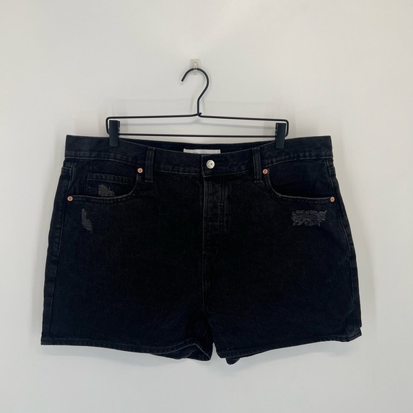 Zara High Rise Distressed Black Shorts - Picture 1 of 6